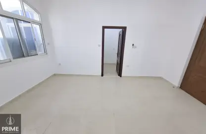 Apartment - Studio - 1 Bathroom for rent in Al Muroor Building - Sultan Bin Zayed the First Street - Muroor Area - Abu Dhabi